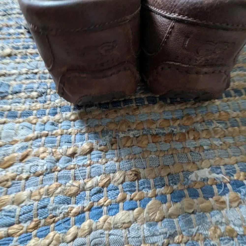 UGG Brown Leather Shearling Lined Loafers 11 Slippers Moccasin Sheepskin Warm Co